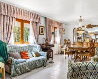 Resale - Villa -
Torrevieja - Costa Blanca