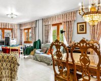 Resale - Villa -
Torrevieja - Costa Blanca