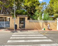 Resale - Villa -
Torrevieja - Costa Blanca