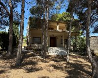 Resale - Villa -
Torrevieja - Costa Blanca