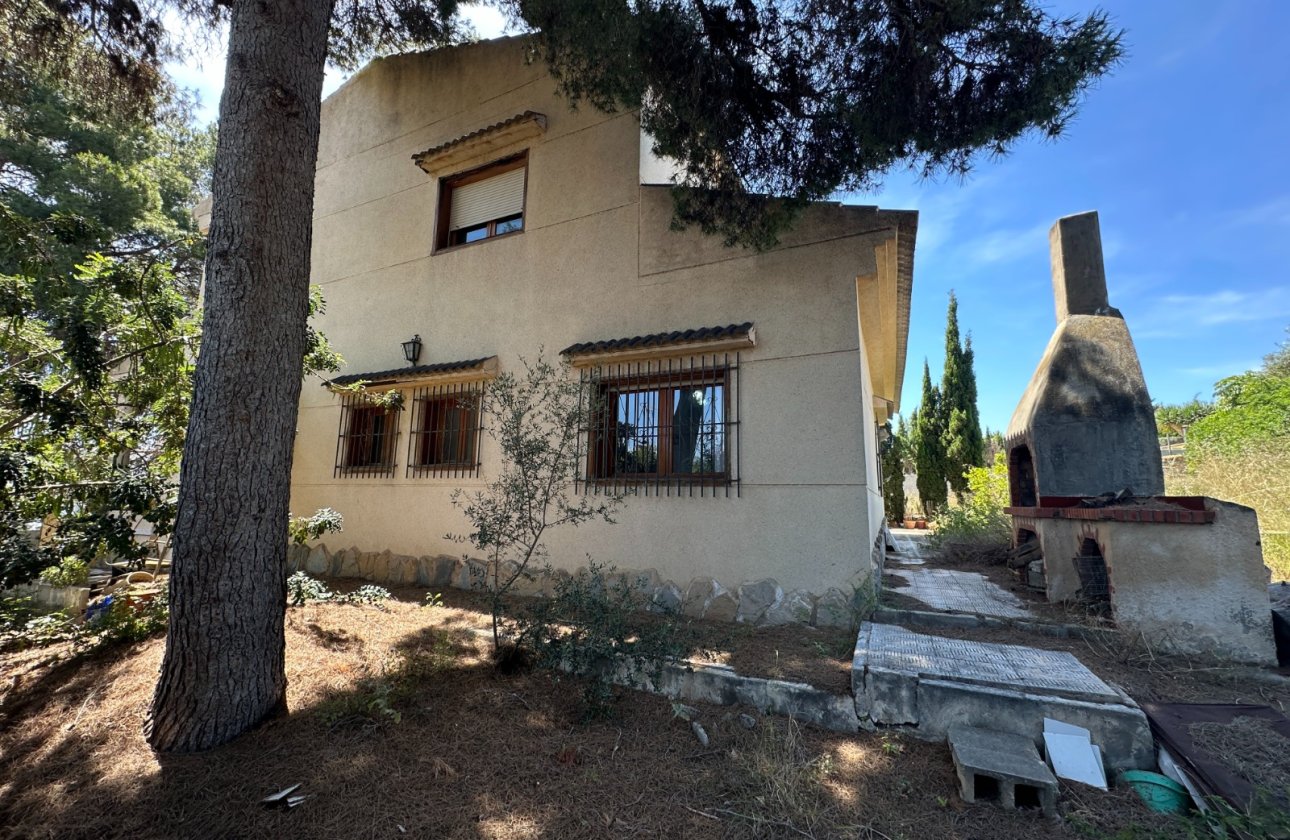 Resale - Villa -
Torrevieja - Costa Blanca