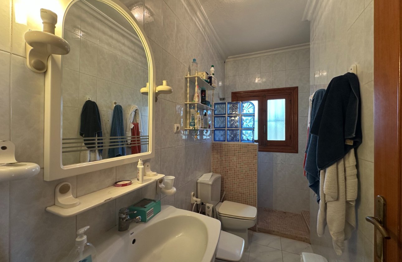 Resale - Villa -
Torrevieja - Costa Blanca
