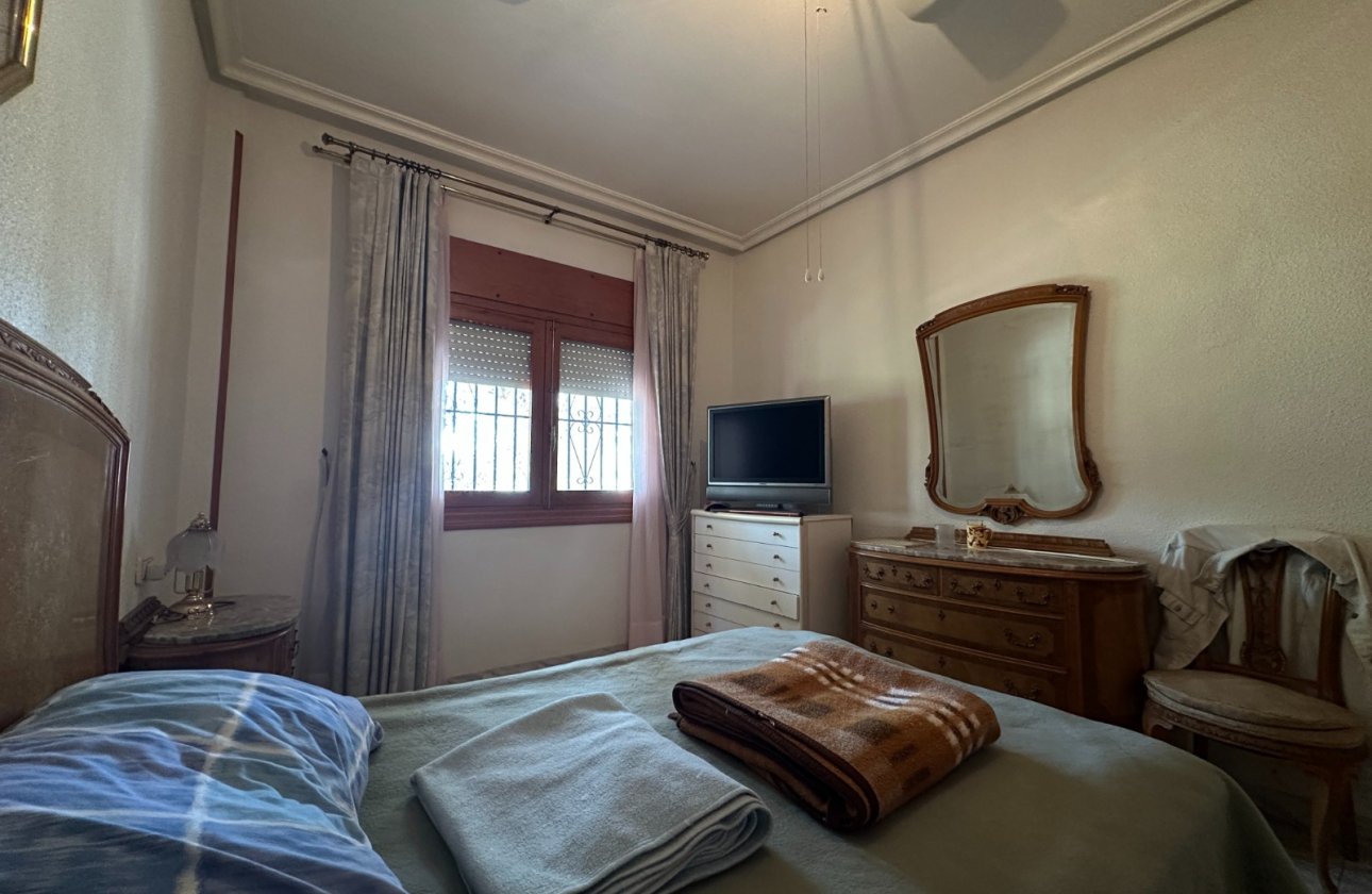Resale - Villa -
Torrevieja - Costa Blanca