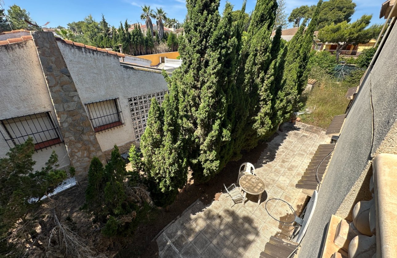 Resale - Villa -
Torrevieja - Costa Blanca
