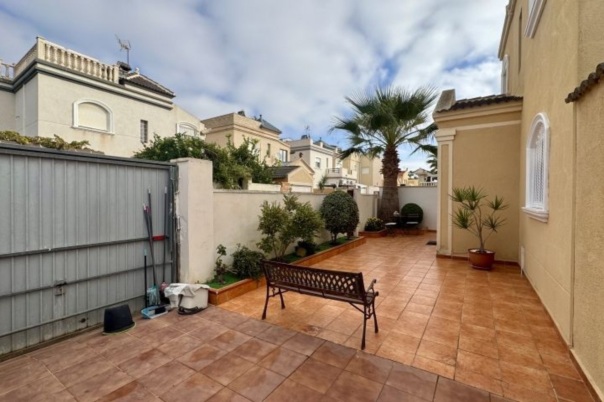 Resale - Villa -
Torrevieja - Costa Blanca