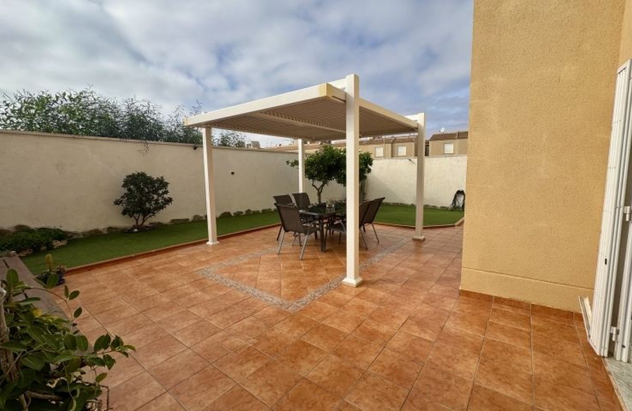 Resale - Villa -
Torrevieja - Costa Blanca