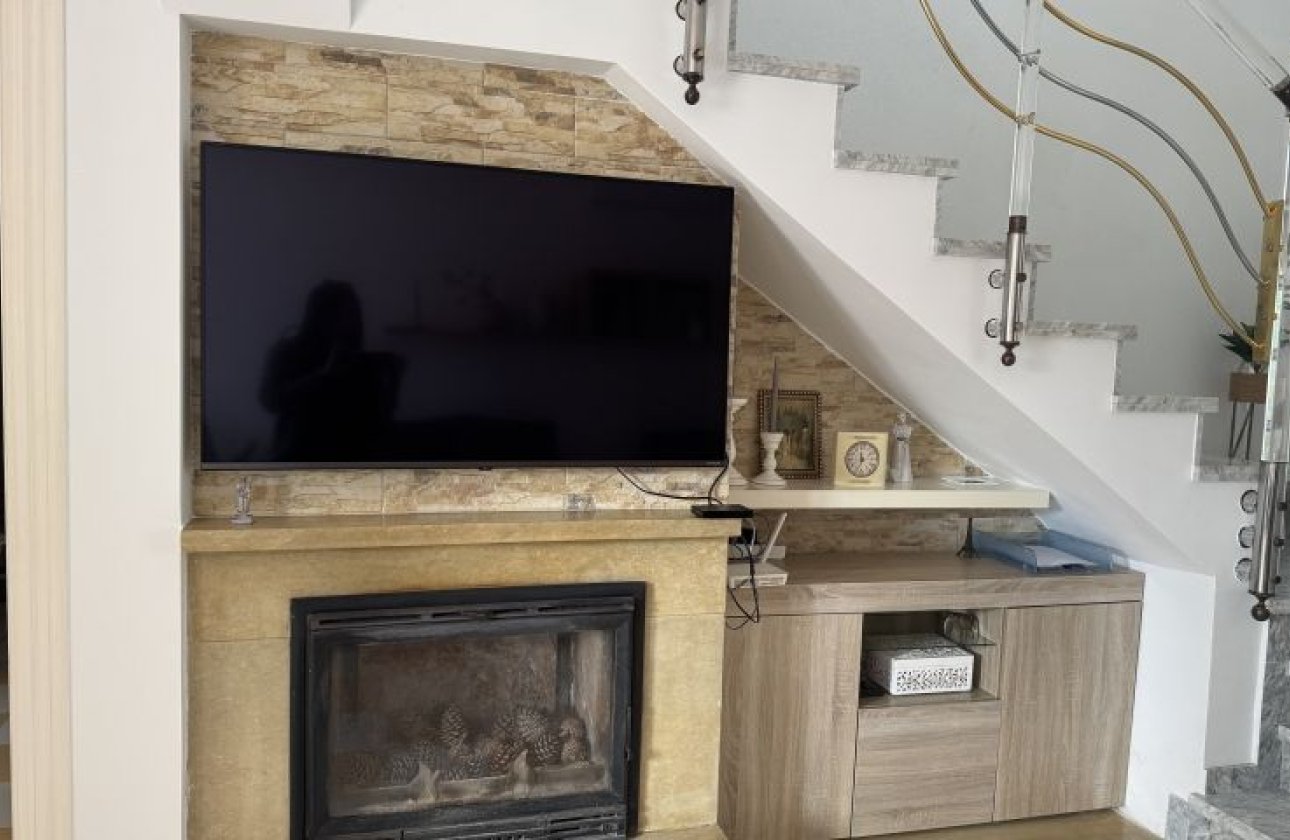 Resale - Villa -
Torrevieja - Costa Blanca