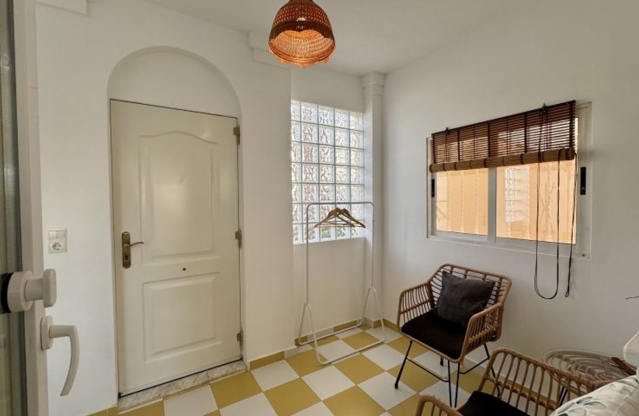 Resale - Villa -
Torrevieja - Costa Blanca