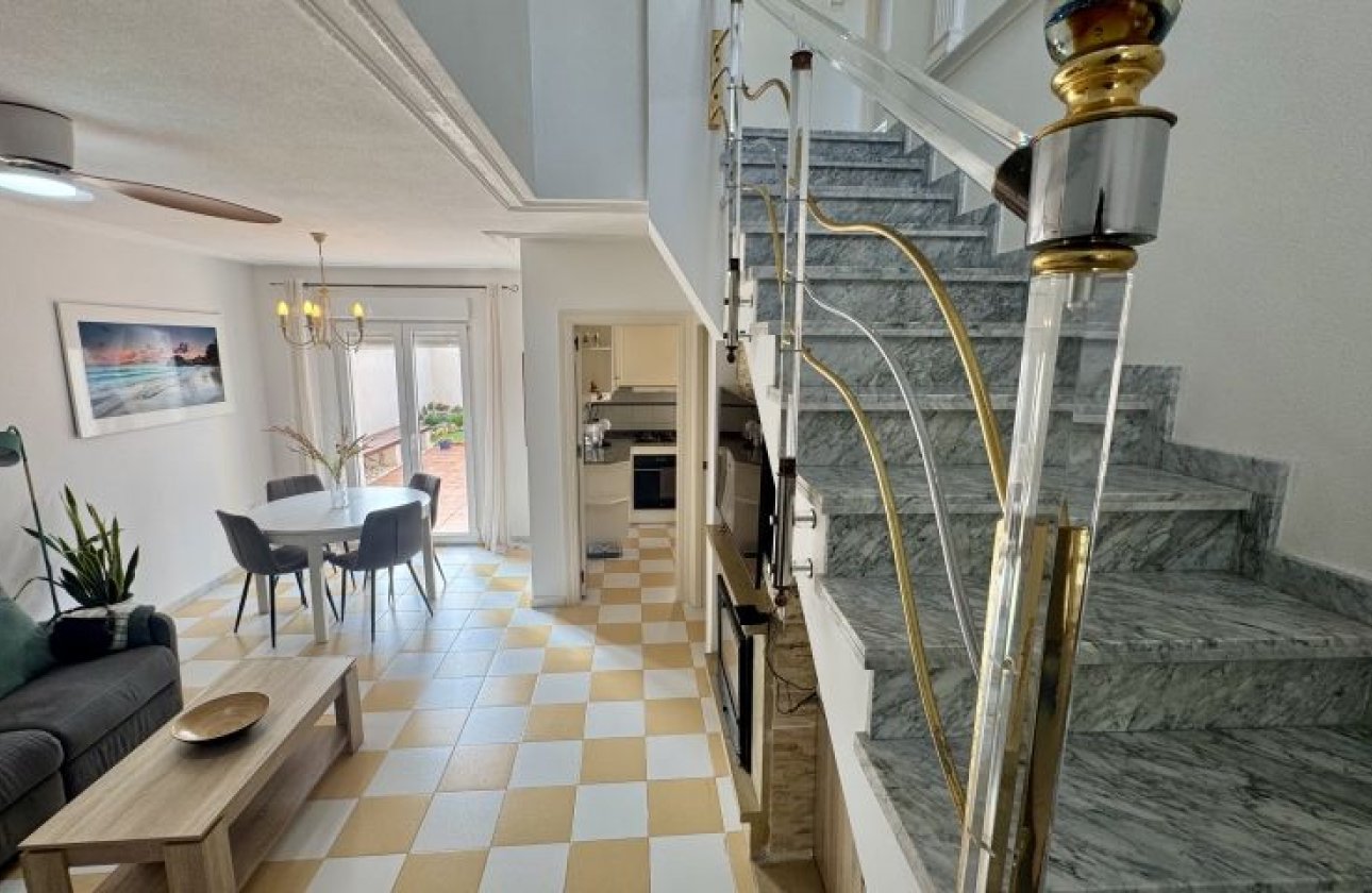 Resale - Villa -
Torrevieja - Costa Blanca