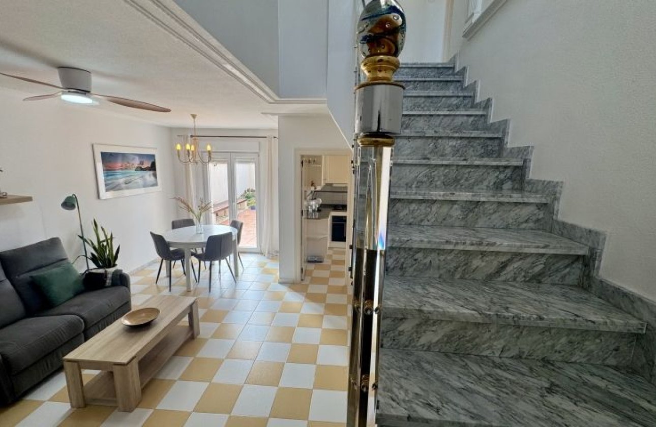 Resale - Villa -
Torrevieja - Costa Blanca