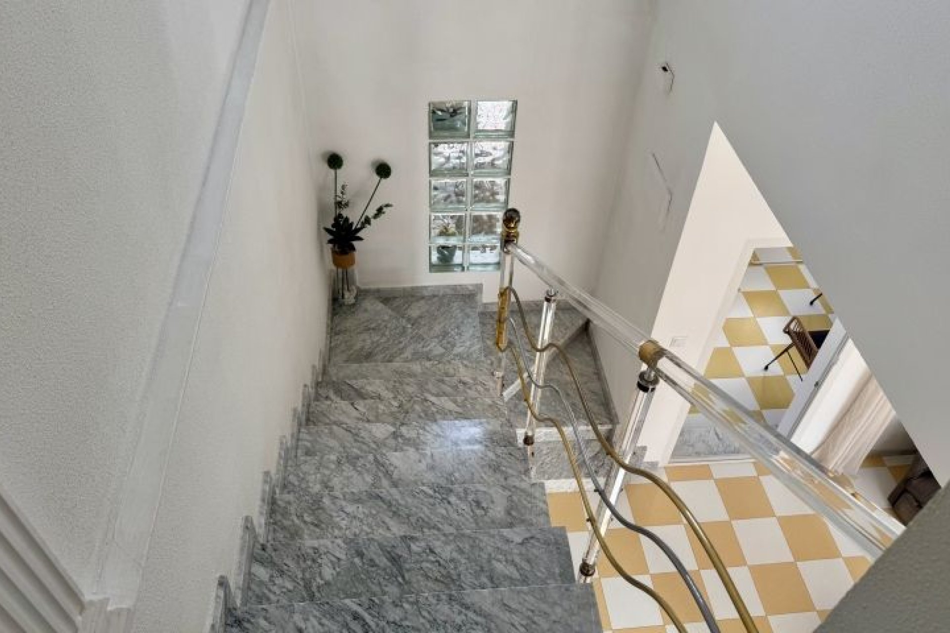 Resale - Villa -
Torrevieja - Costa Blanca