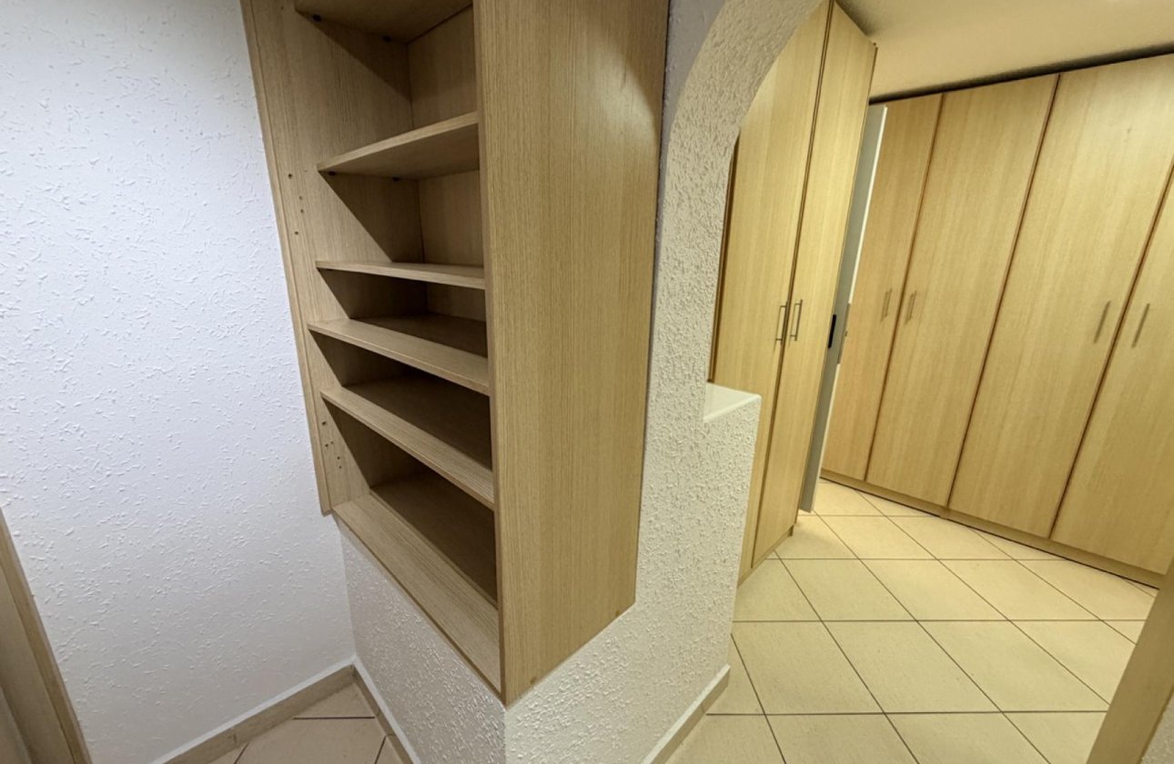 Resale - Villa -
Torrevieja - Costa Blanca