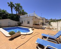 Resale - Villa -
Torrevieja - Costa Blanca