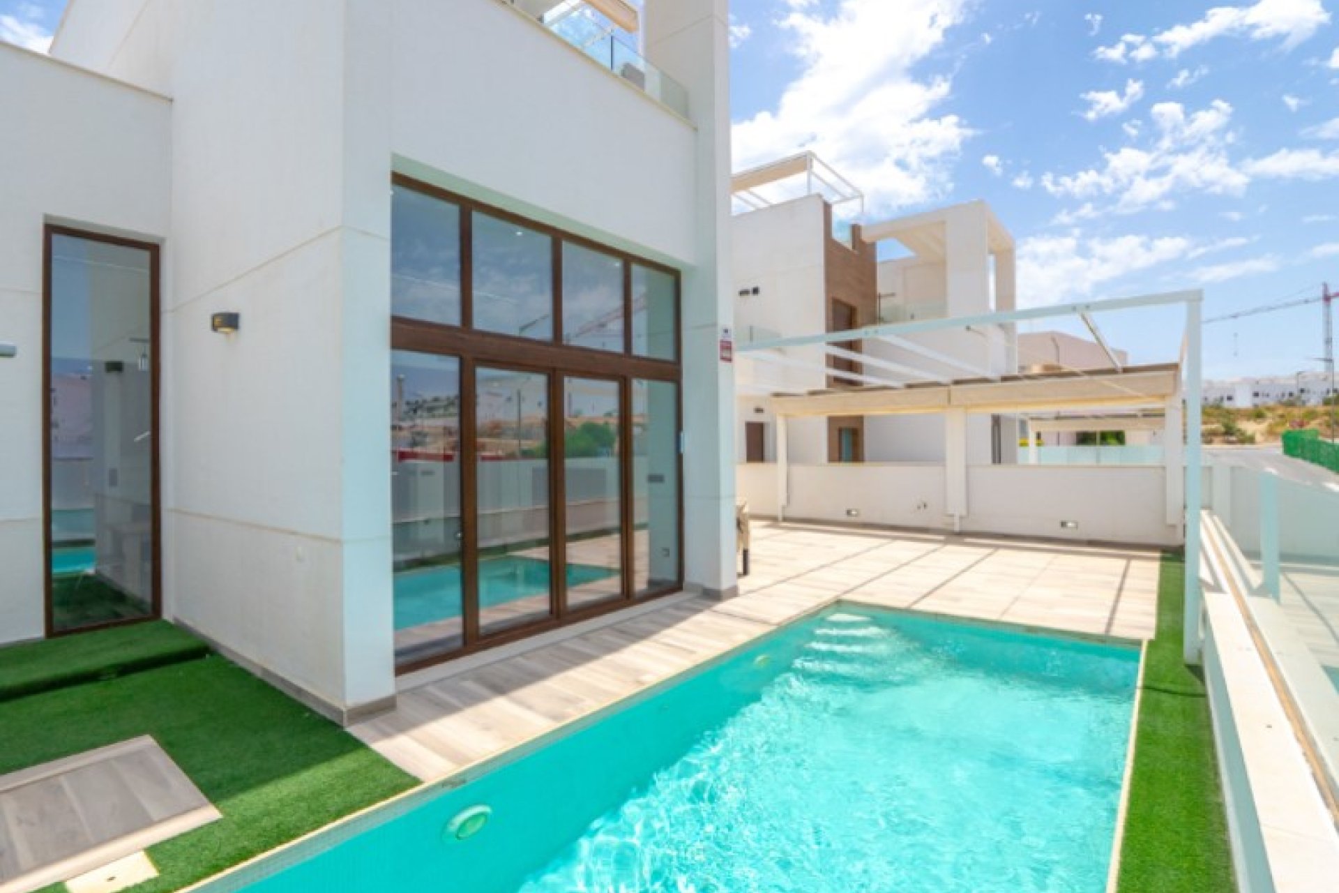 Resale - Villa -
Torrevieja - Costa Blanca