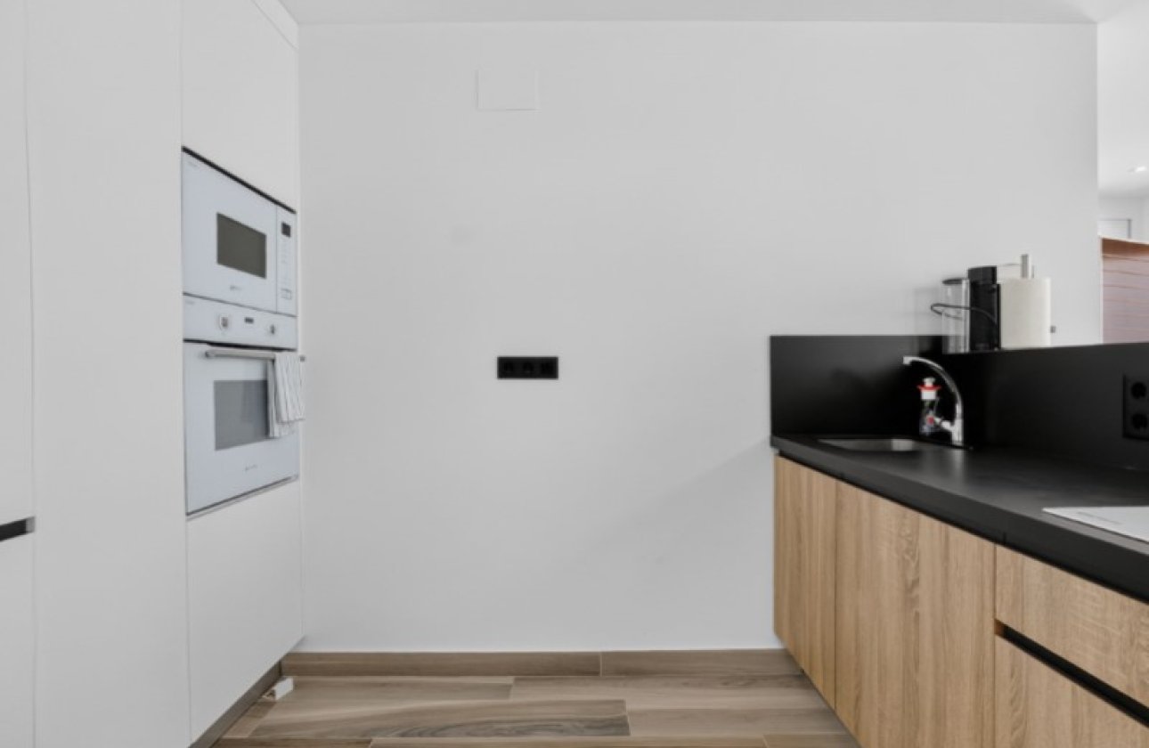 Resale - Villa -
Torrevieja - Costa Blanca