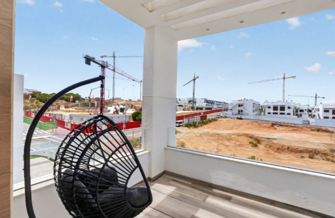 Resale - Villa -
Torrevieja - Costa Blanca