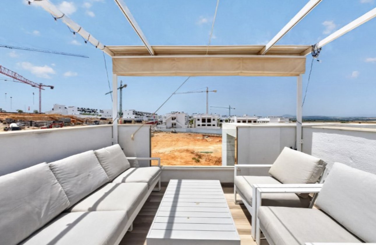 Resale - Villa -
Torrevieja - Costa Blanca