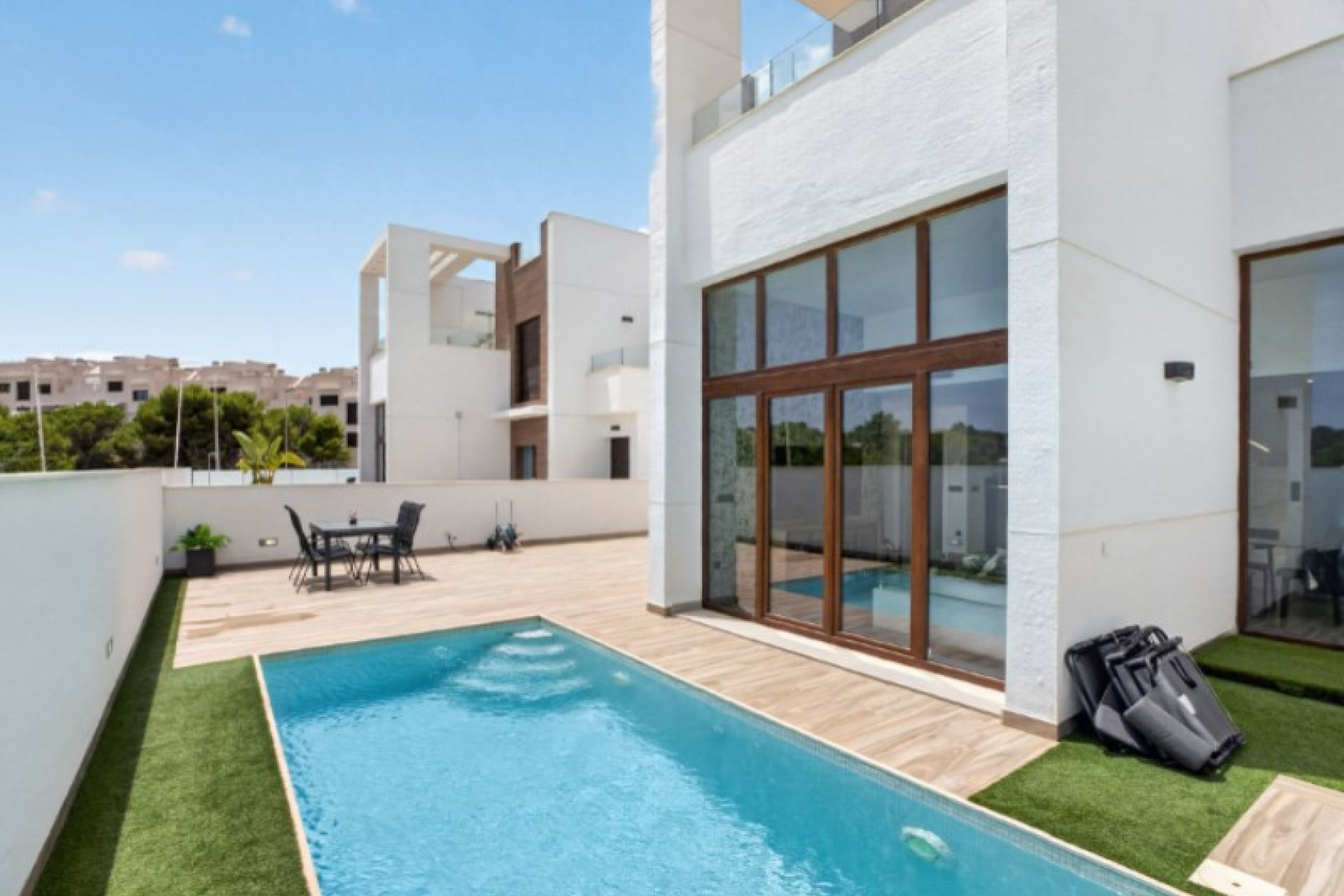 Resale - Villa -
Torrevieja - Costa Blanca