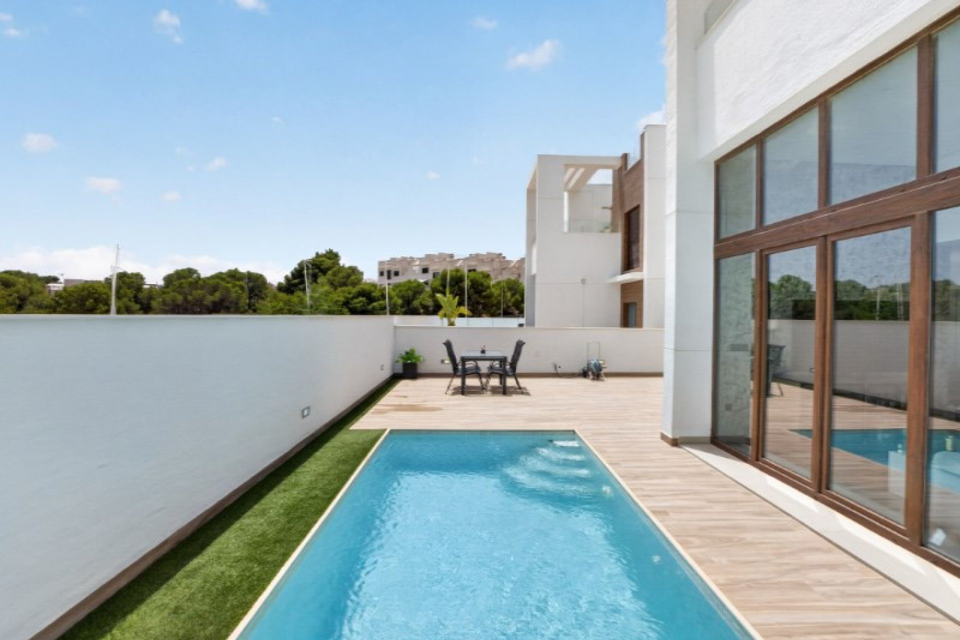 Resale - Villa -
Torrevieja - Costa Blanca