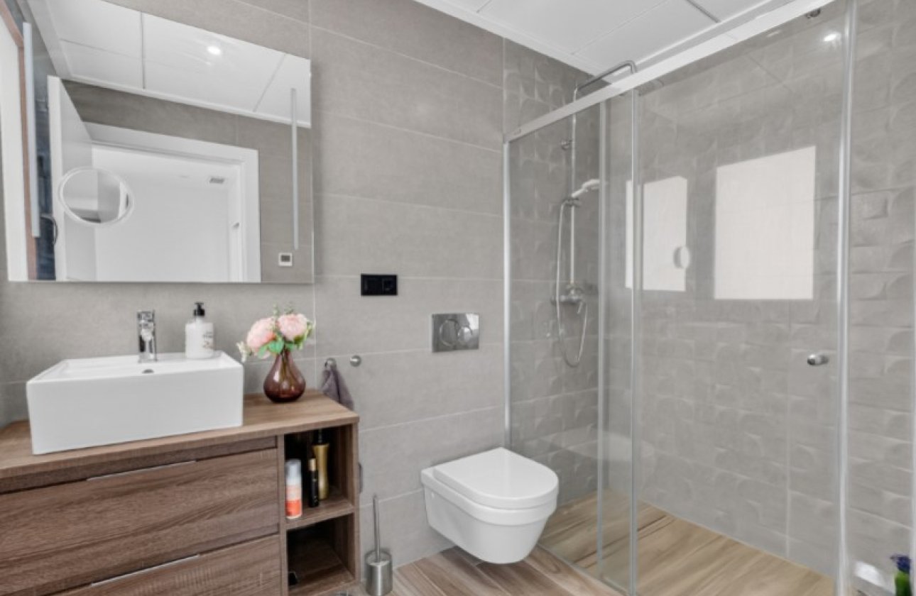 Resale - Villa -
Torrevieja - Costa Blanca