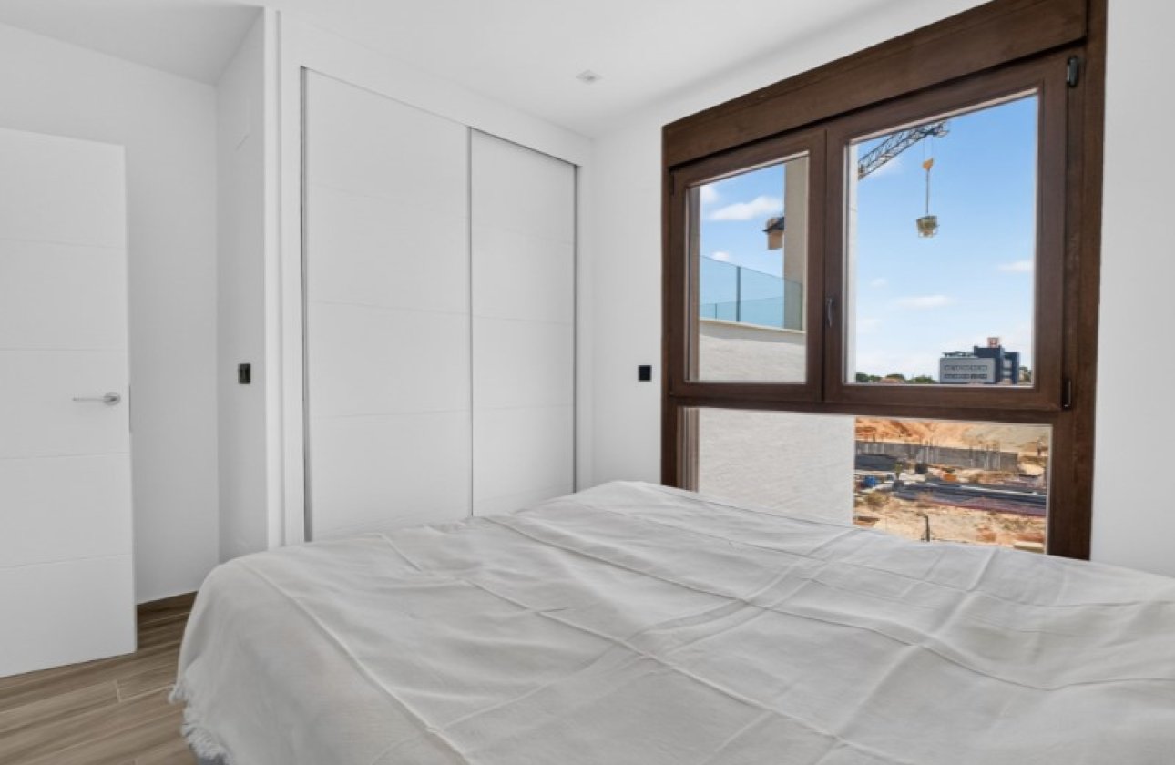 Resale - Villa -
Torrevieja - Costa Blanca