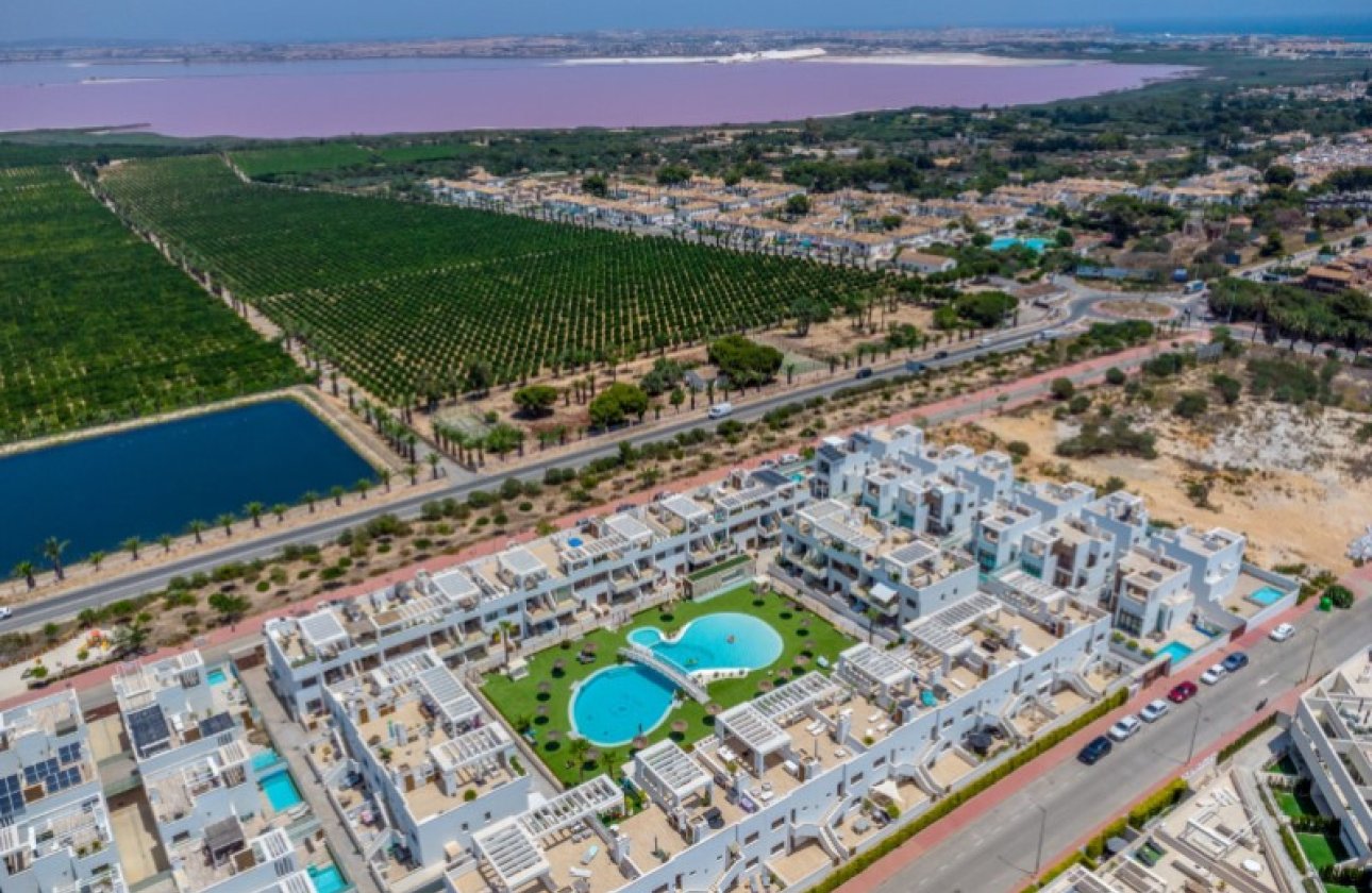 Resale - Villa -
Torrevieja - Costa Blanca