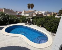 Resale - Villa -
Torrevieja - Costa Blanca