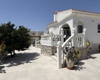 Resale - Villa -
Torrevieja - Costa Blanca