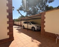 Resale - Villa -
Torrevieja - Costa Blanca