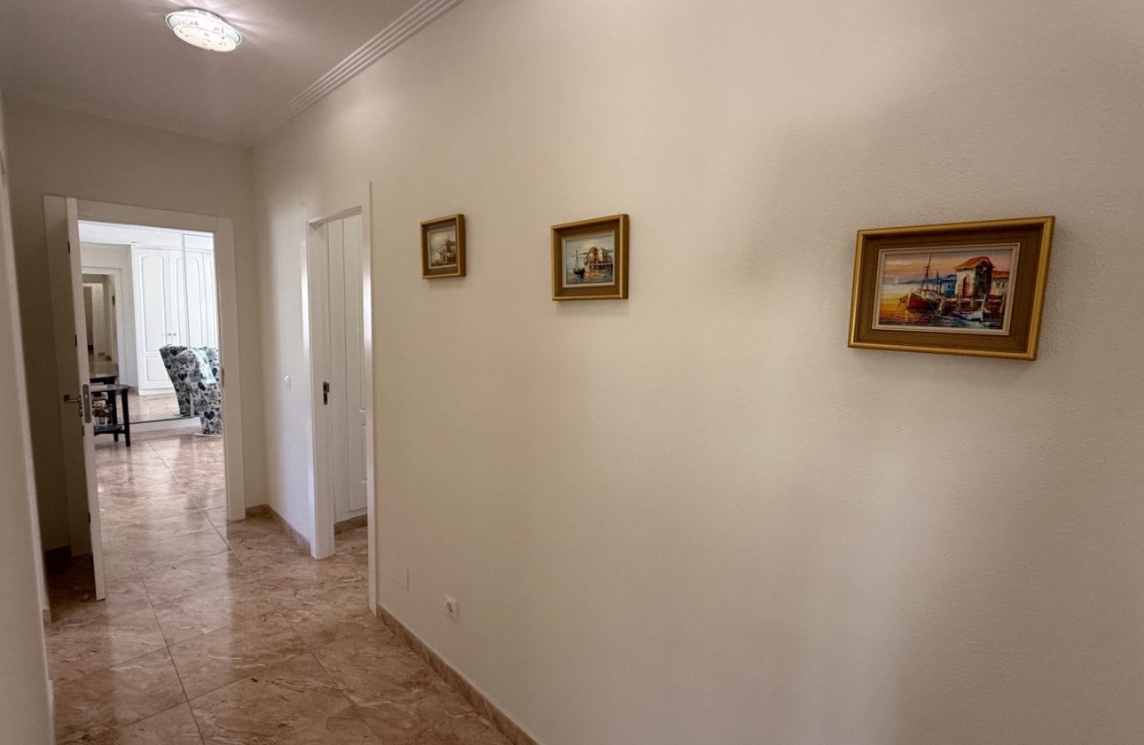 Resale - Villa -
Torrevieja - Costa Blanca