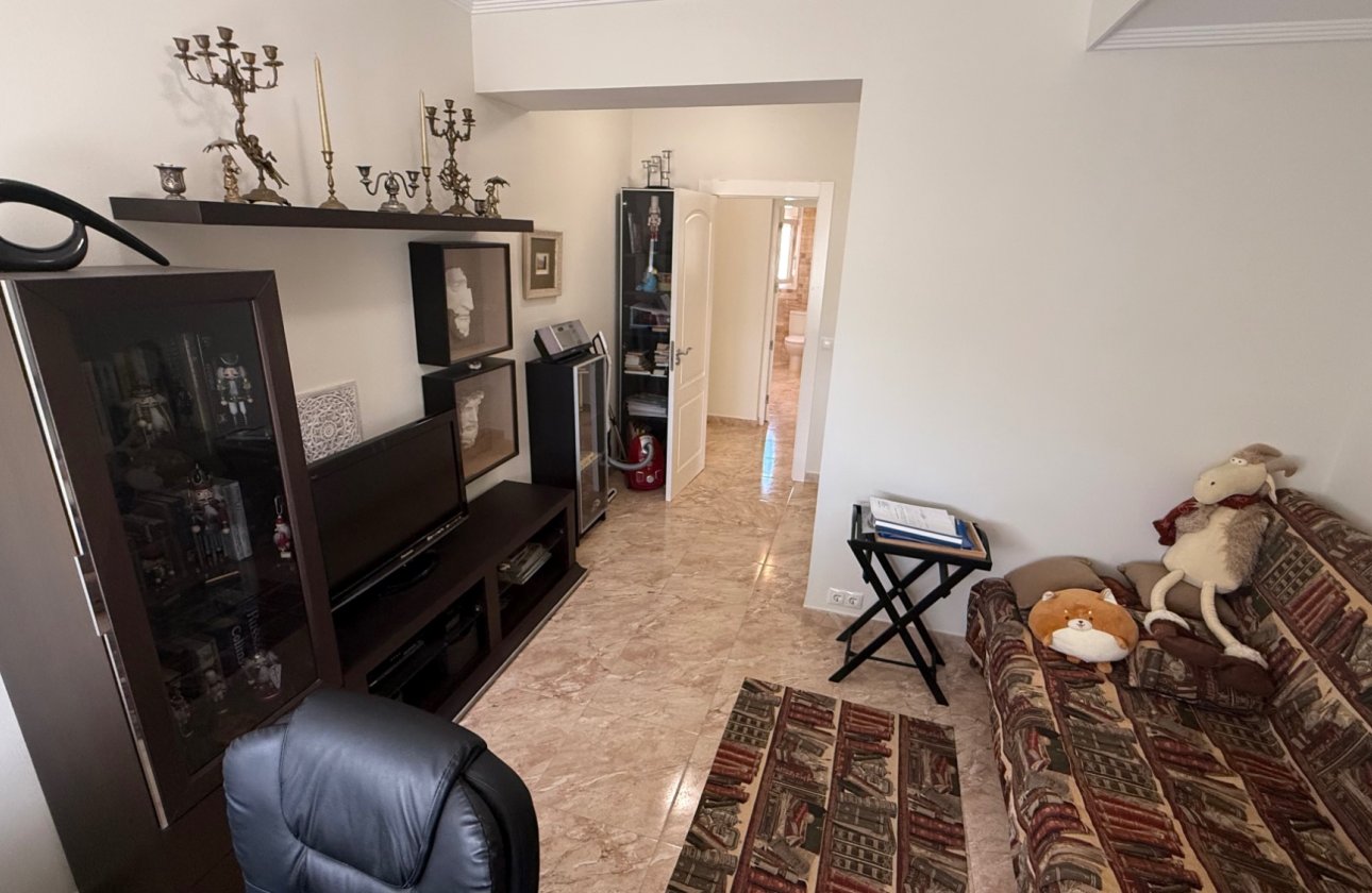 Resale - Villa -
Torrevieja - Costa Blanca