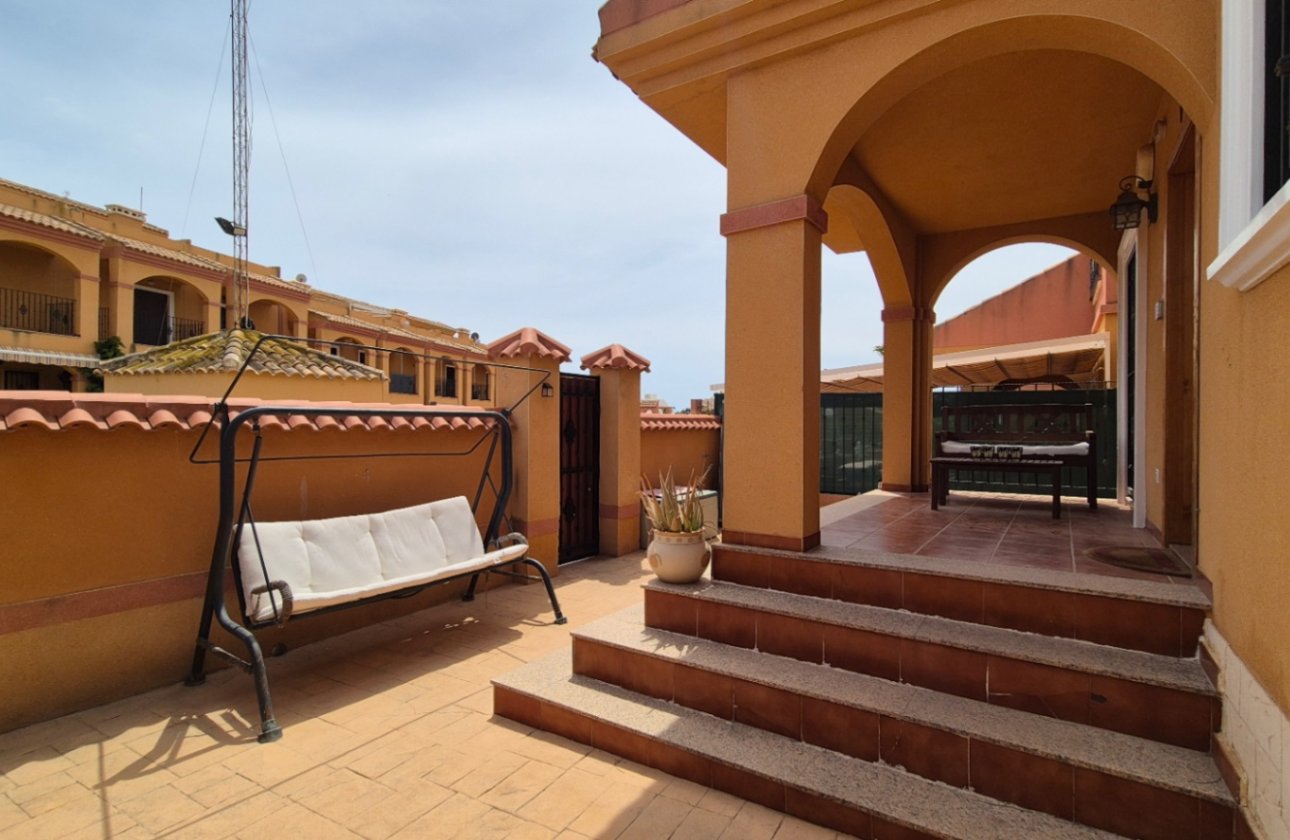 Resale - Villa -
Torrevieja - Costa Blanca