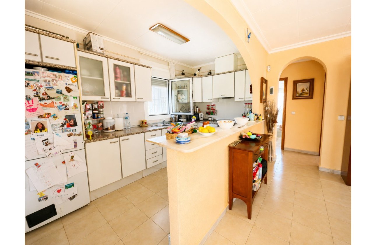 Resale - Villa -
Torrevieja - Costa Blanca