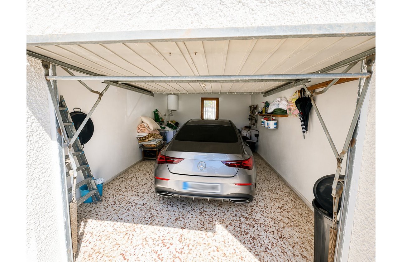 Resale - Villa -
Torrevieja - Costa Blanca
