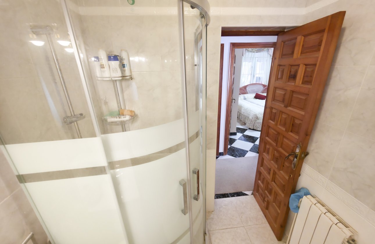Resale - Villa -
Torrevieja - Costa Blanca