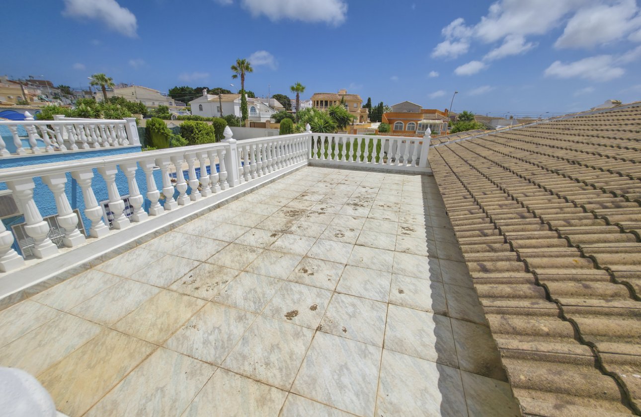 Resale - Villa -
Torrevieja - Costa Blanca