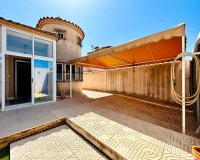 Resale - Villa -
Torrevieja - Costa Blanca