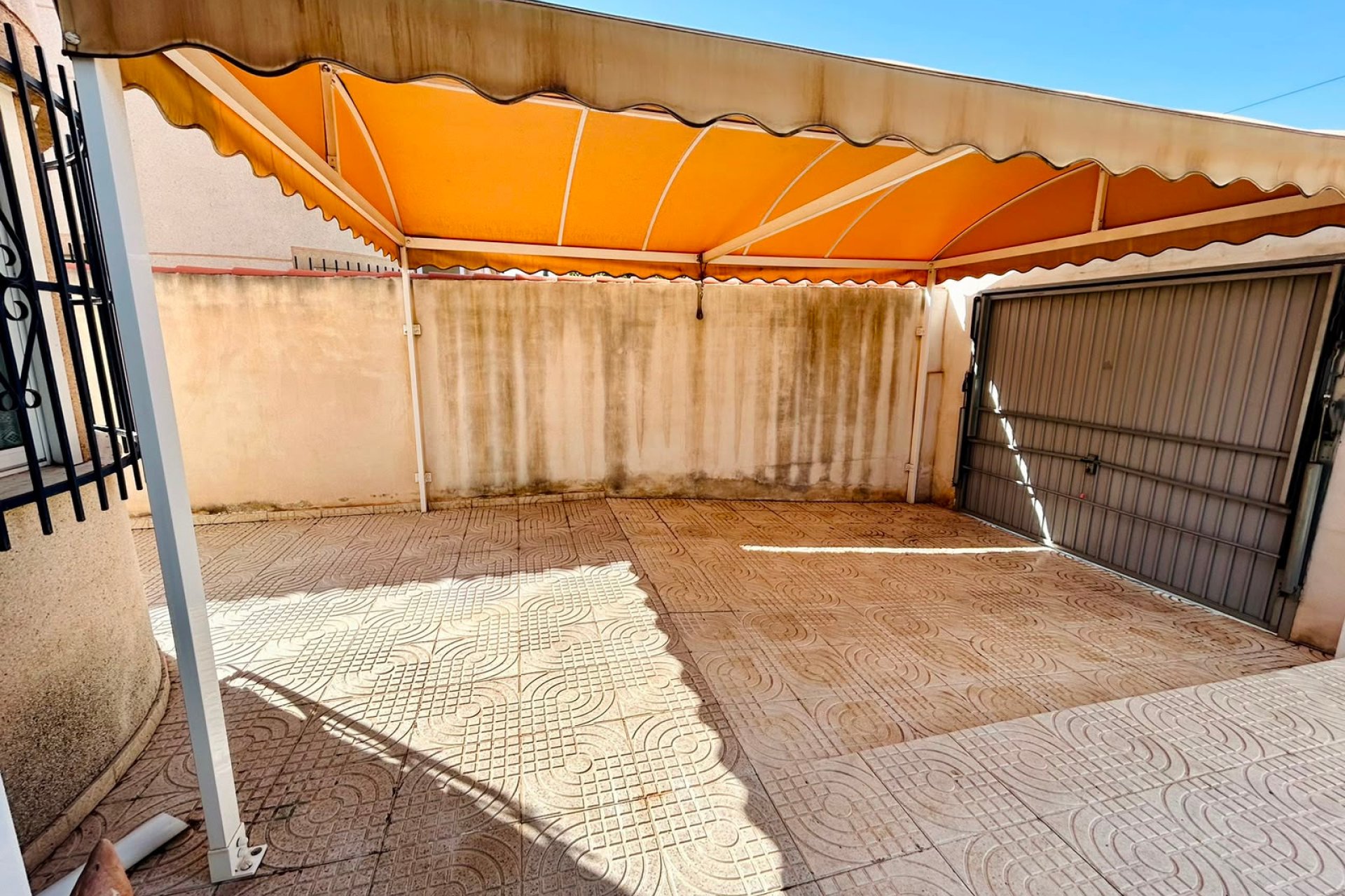 Resale - Villa -
Torrevieja - Costa Blanca