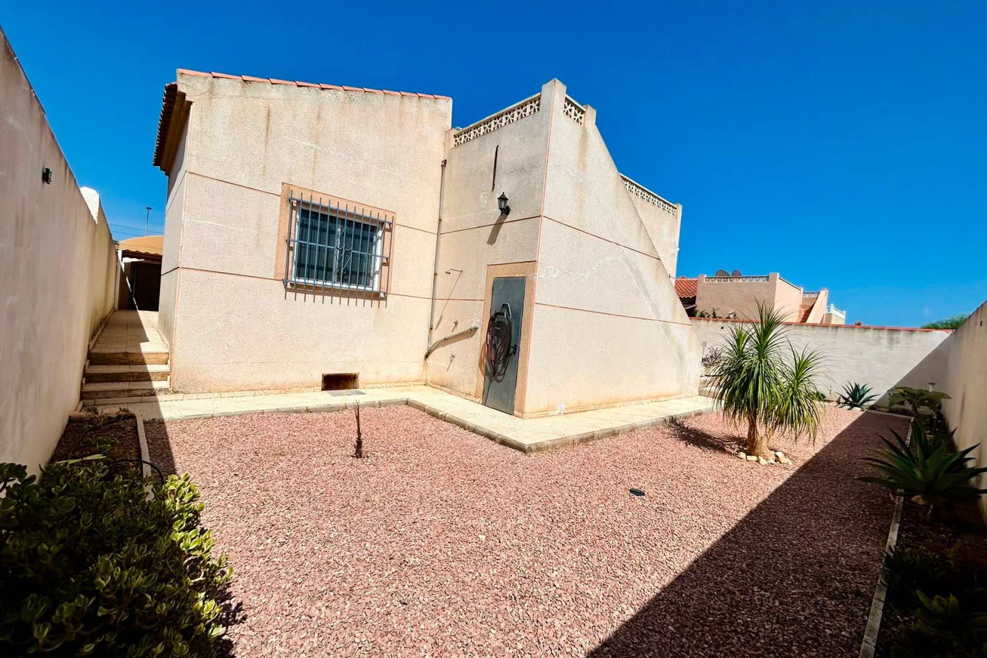 Resale - Villa -
Torrevieja - Costa Blanca