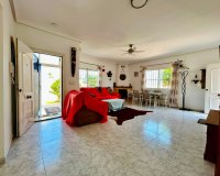 Resale - Villa -
Torrevieja - Costa Blanca