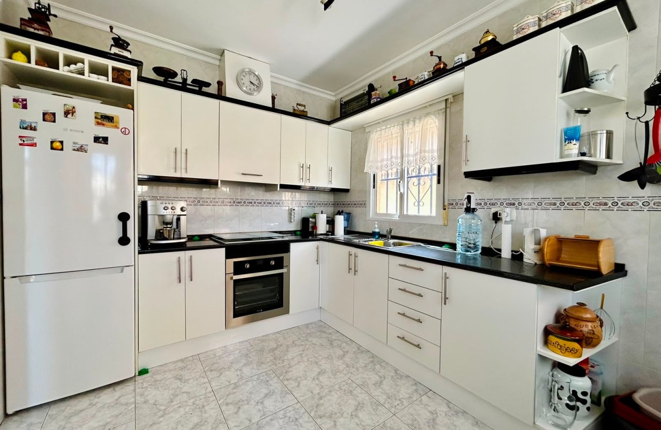 Resale - Villa -
Torrevieja - Costa Blanca