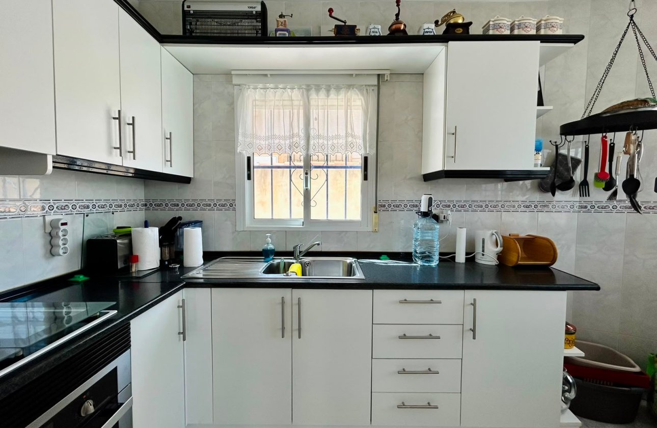 Resale - Villa -
Torrevieja - Costa Blanca