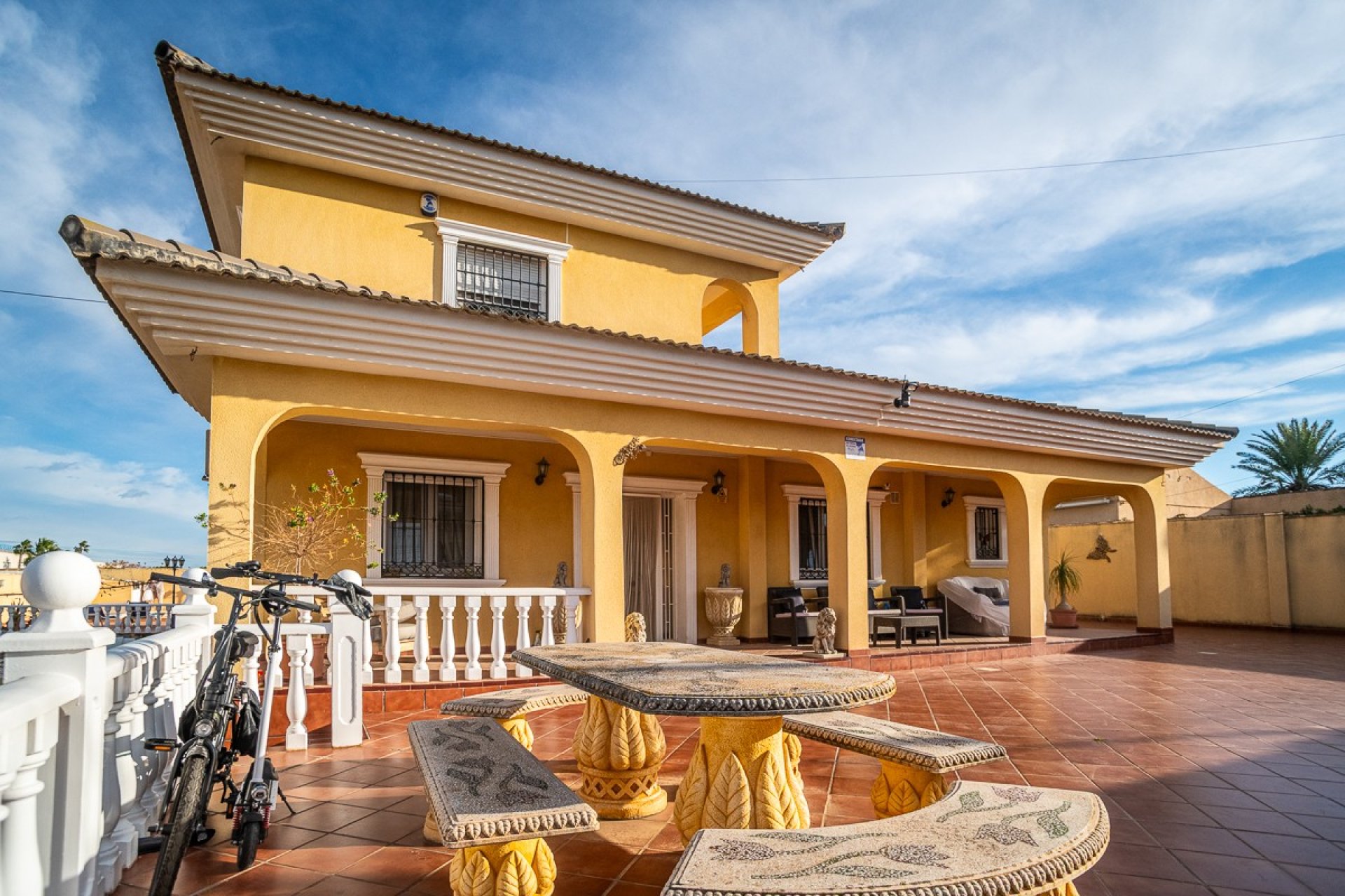 Resale - Villa -
Torrevieja - Costa Blanca