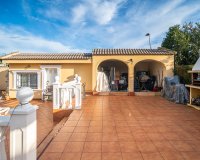 Resale - Villa -
Torrevieja - Costa Blanca