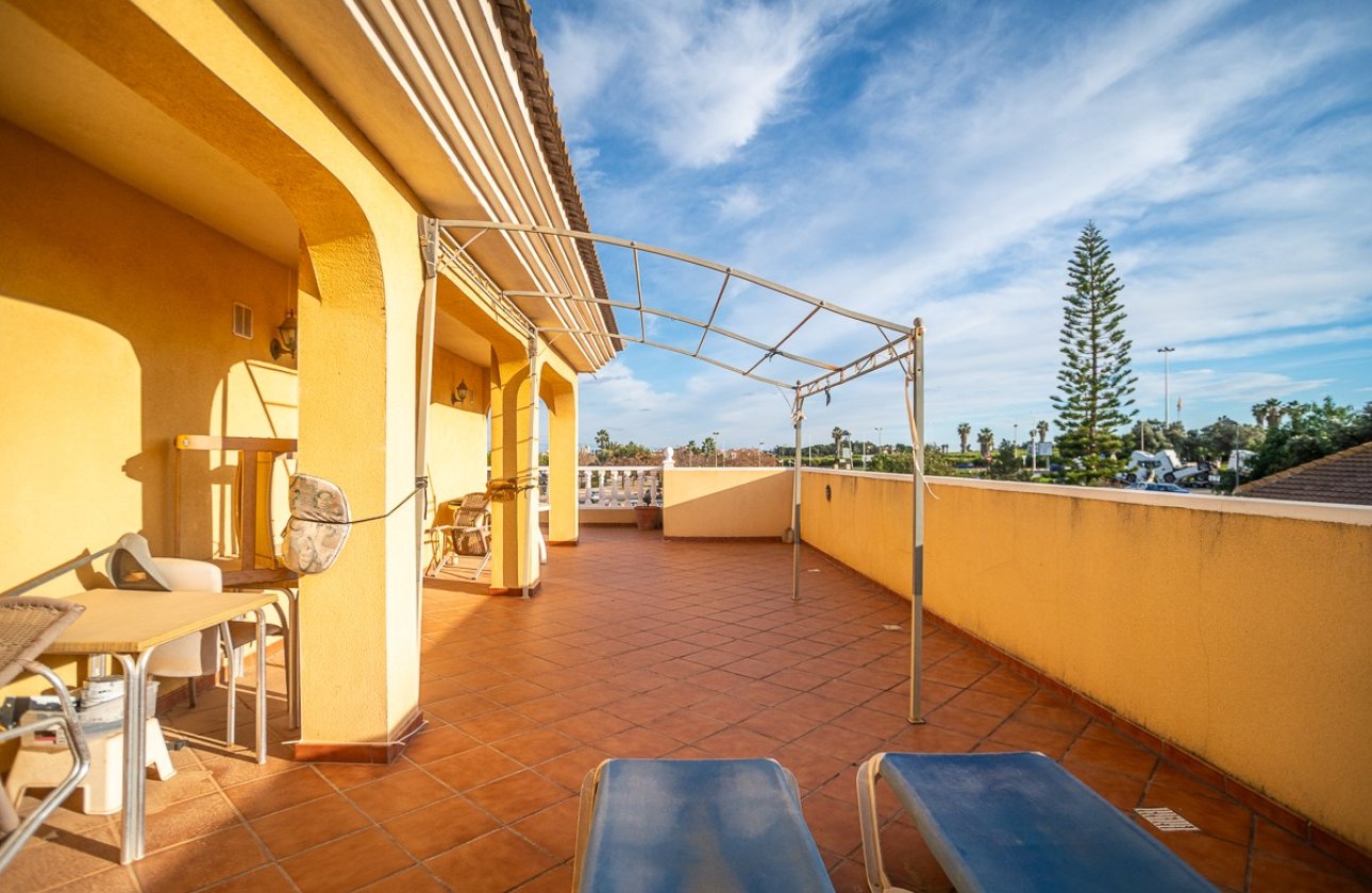 Resale - Villa -
Torrevieja - Costa Blanca