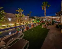 Resale - Villa -
Torrevieja - Costa Blanca