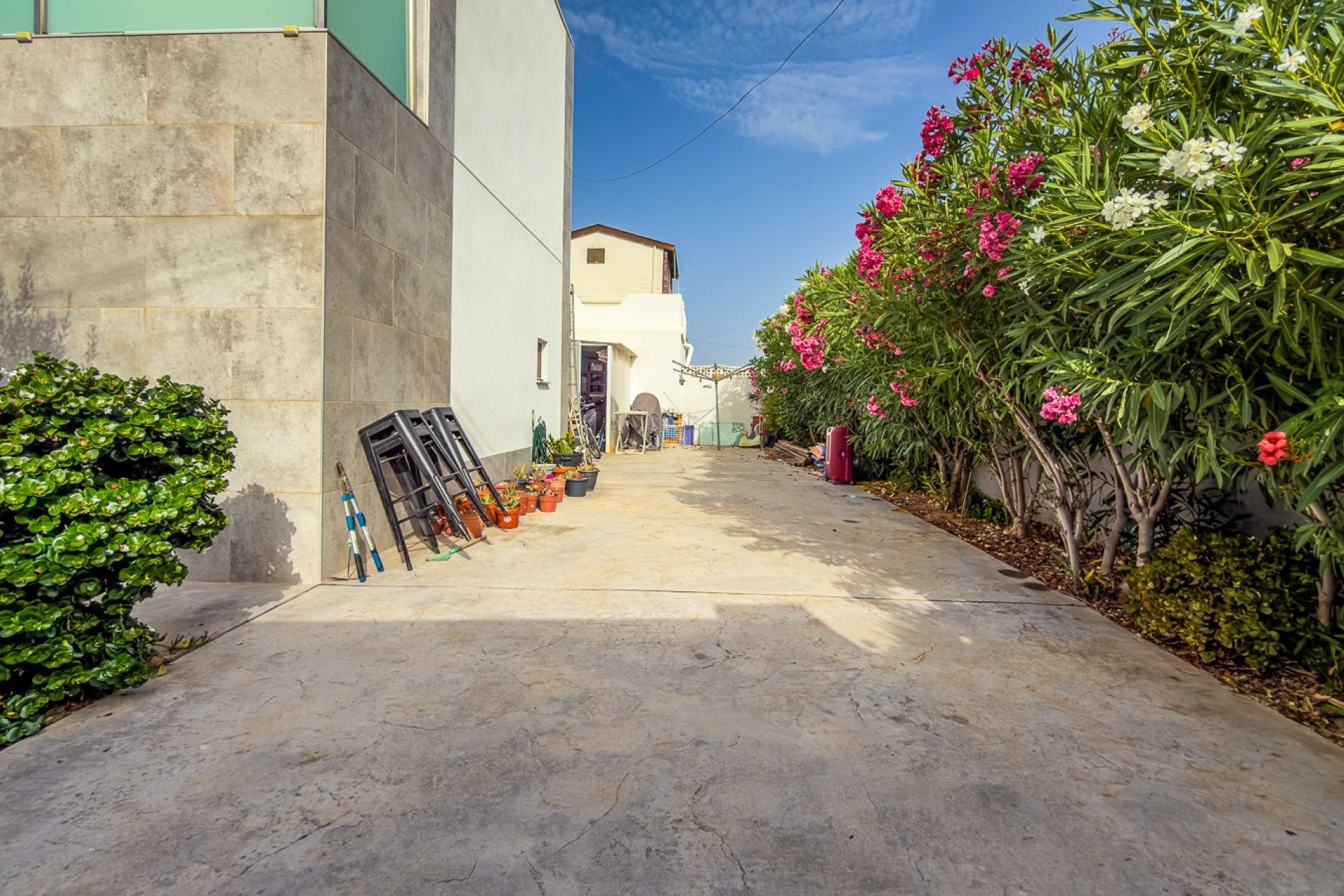 Resale - Villa -
Torrevieja - Costa Blanca