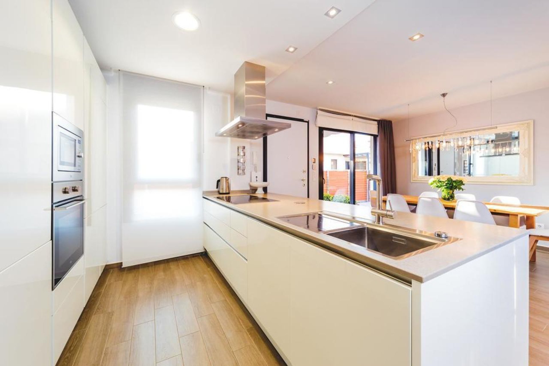 Resale - Villa -
Torrevieja - Costa Blanca