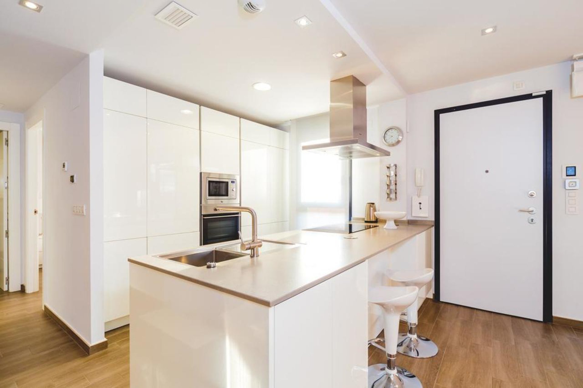 Resale - Villa -
Torrevieja - Costa Blanca