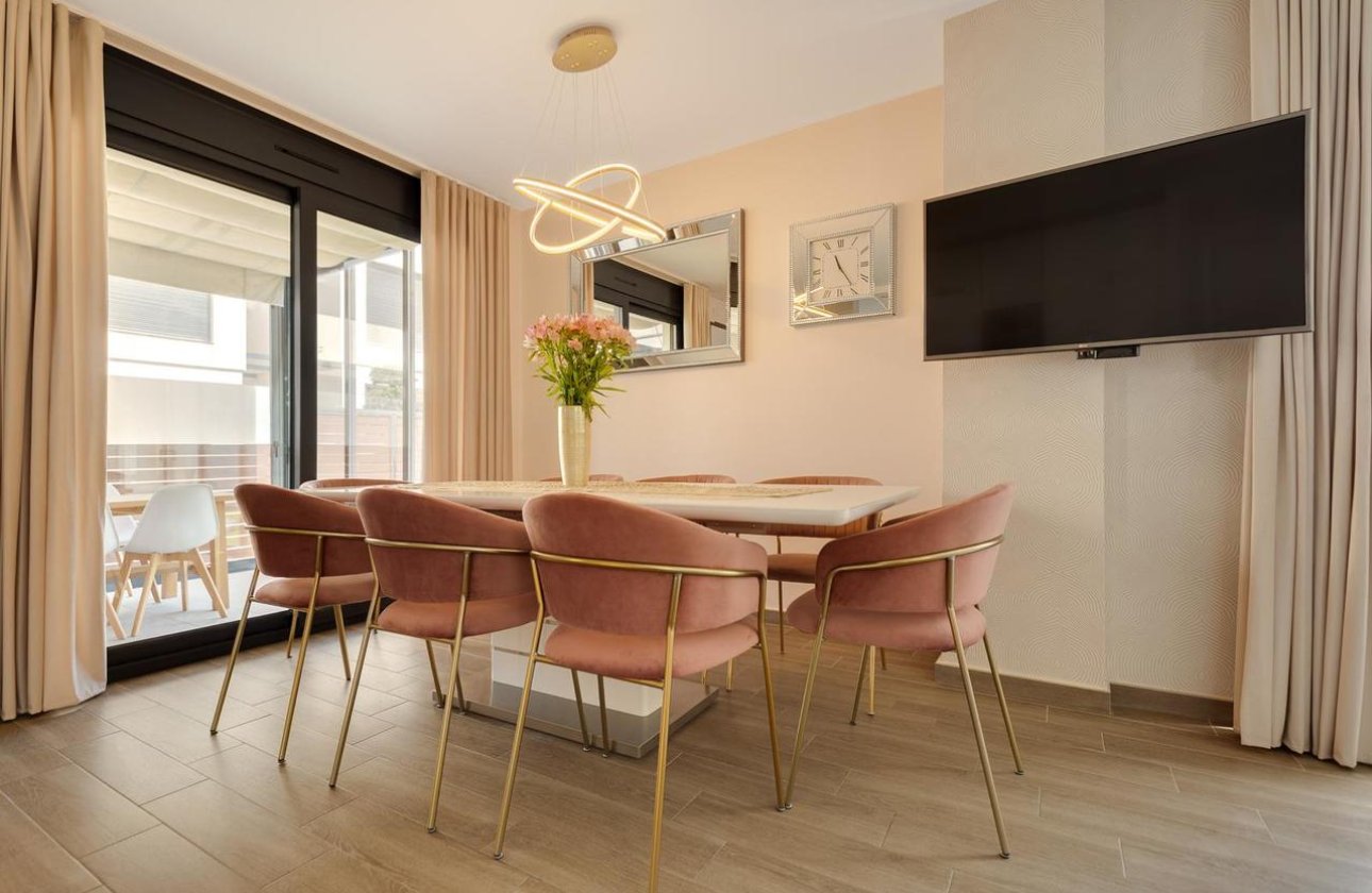 Resale - Villa -
Torrevieja - Costa Blanca